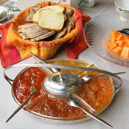 Bed & Breakfast La Buissonniere Oppede
