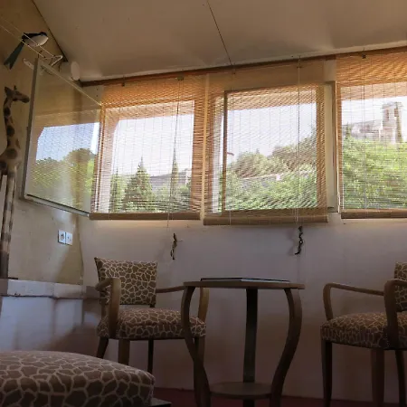 La Buissonniere Bed & Breakfast *