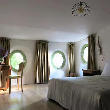 La Buissonniere Bed & Breakfast Oppede